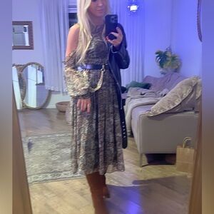 Elegant Paisley Off-Shoulder Dress